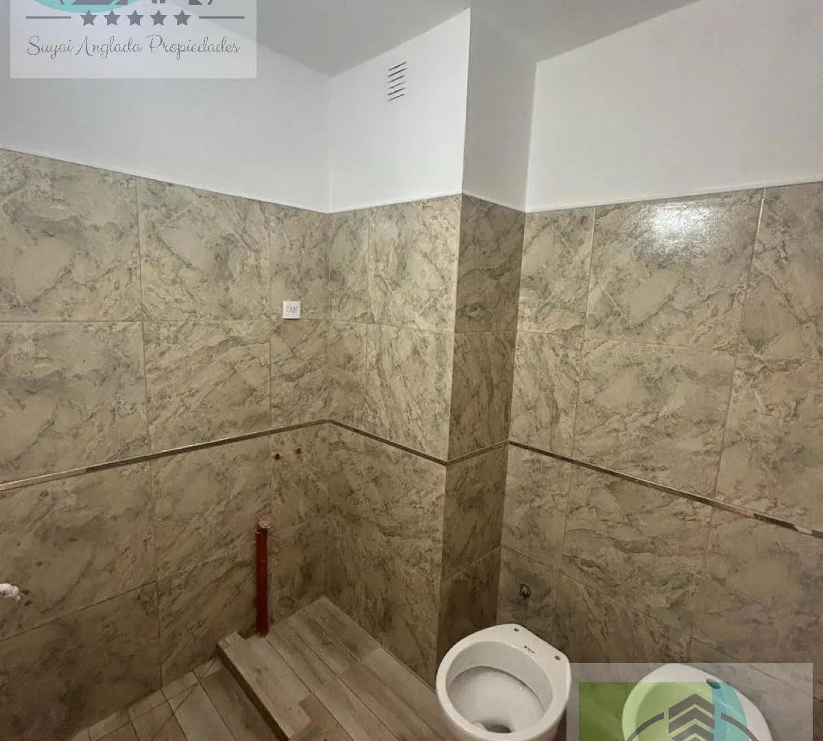 DEPARTAMENTO 2 AMBIENTES AL FRENTE CON BALCON RECICLADO 4