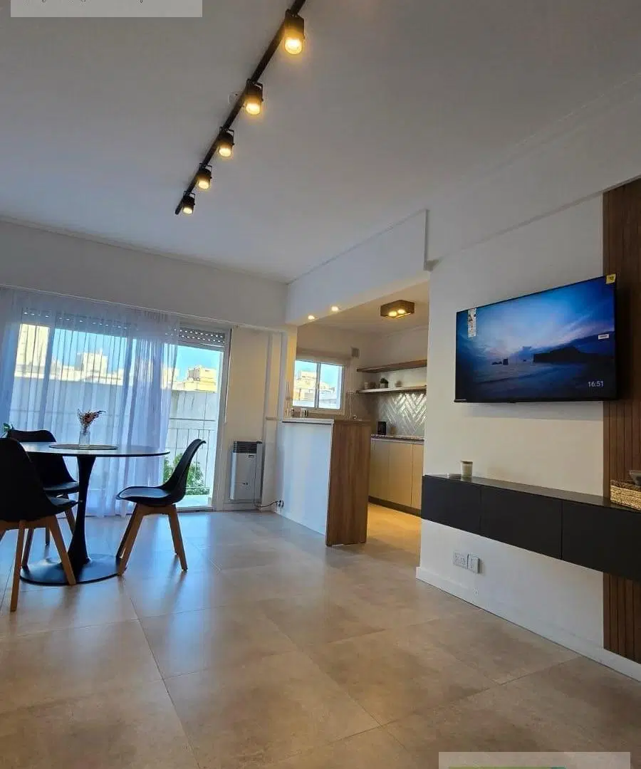 VENTA DEPARTAMENTO 2 AMBIENTES CON BALCON AL FRENTE Y COCHERA 3