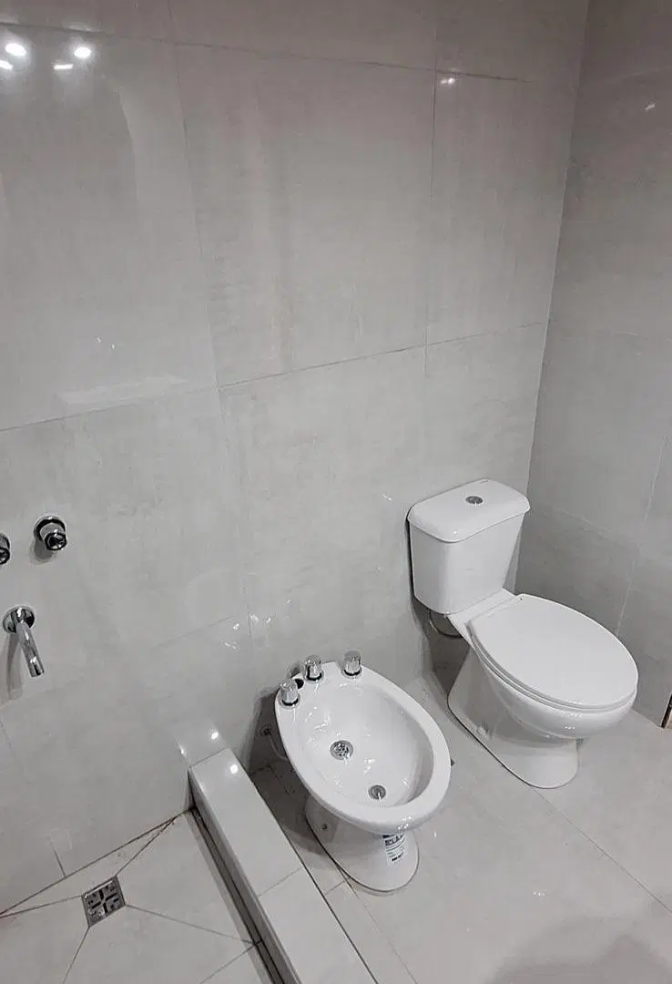 VENTA CASA 3 AMBIENTES - RECICLADA - QUINCHO - PARRILLA 4
