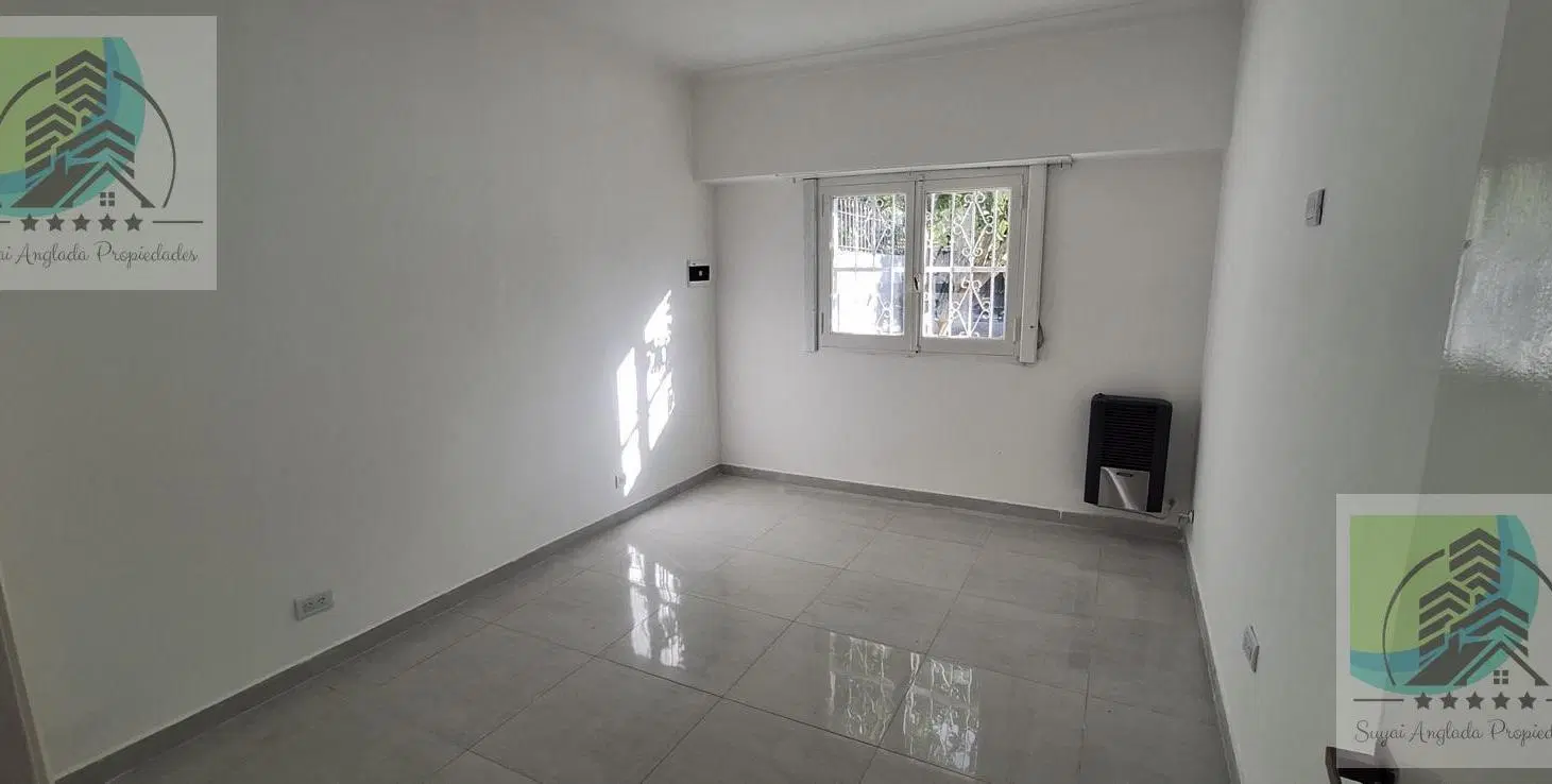 VENTA CASA 3 AMBIENTES - RECICLADA - QUINCHO - PARRILLA 2