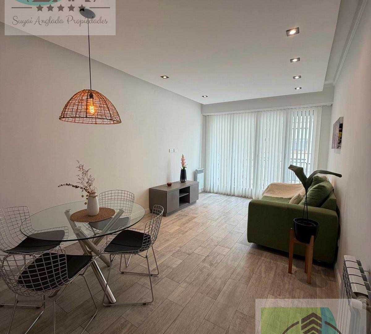 Foto de DEPARTAMENTO 2 AMBIENTES CON DEPENDENCIA - BALCON - RECICLADO Y, imagen 4