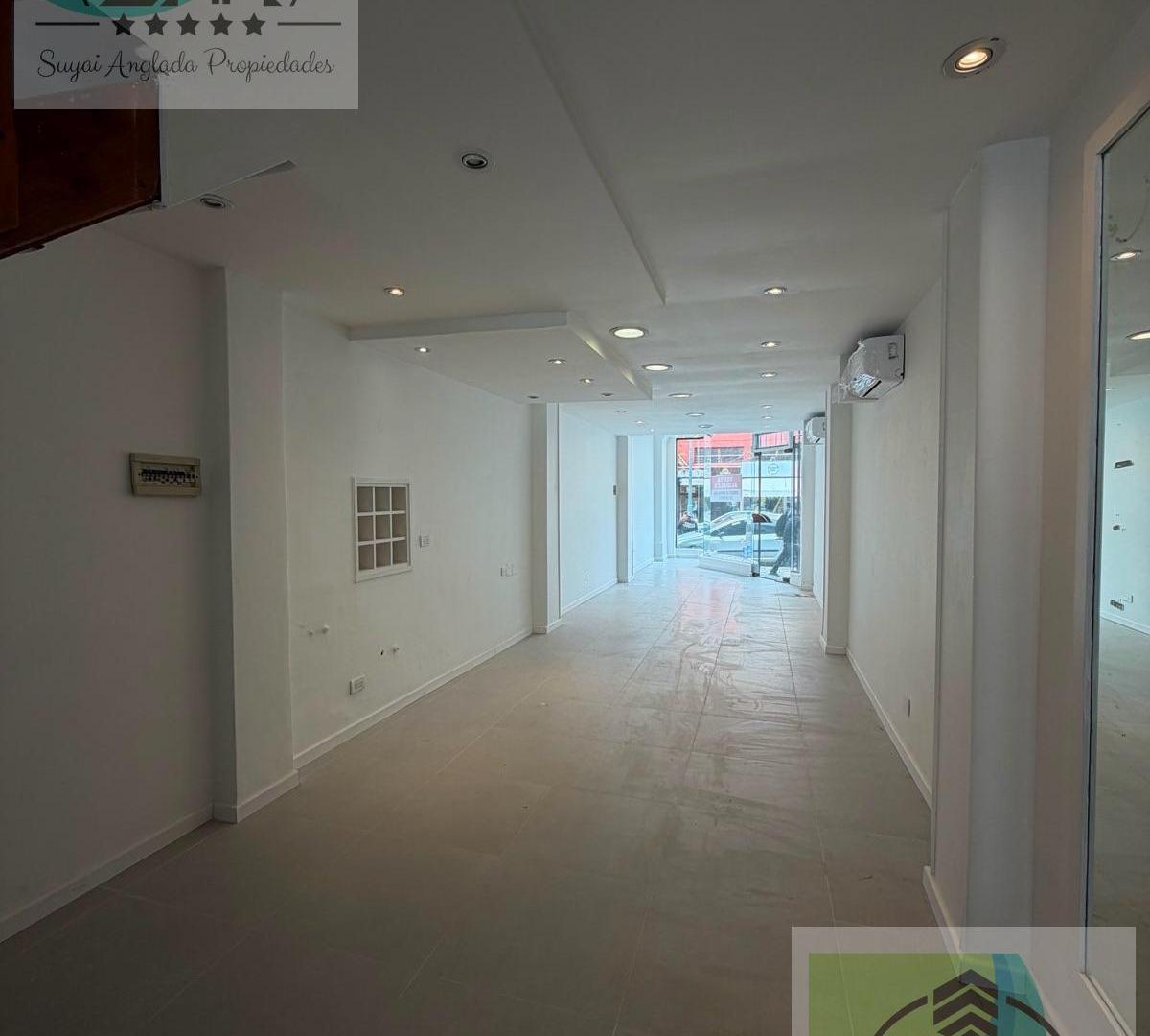 Foto de VENTA O ALQUILER DE LOCAL COMERCIAL - CENTRO, imagen 4