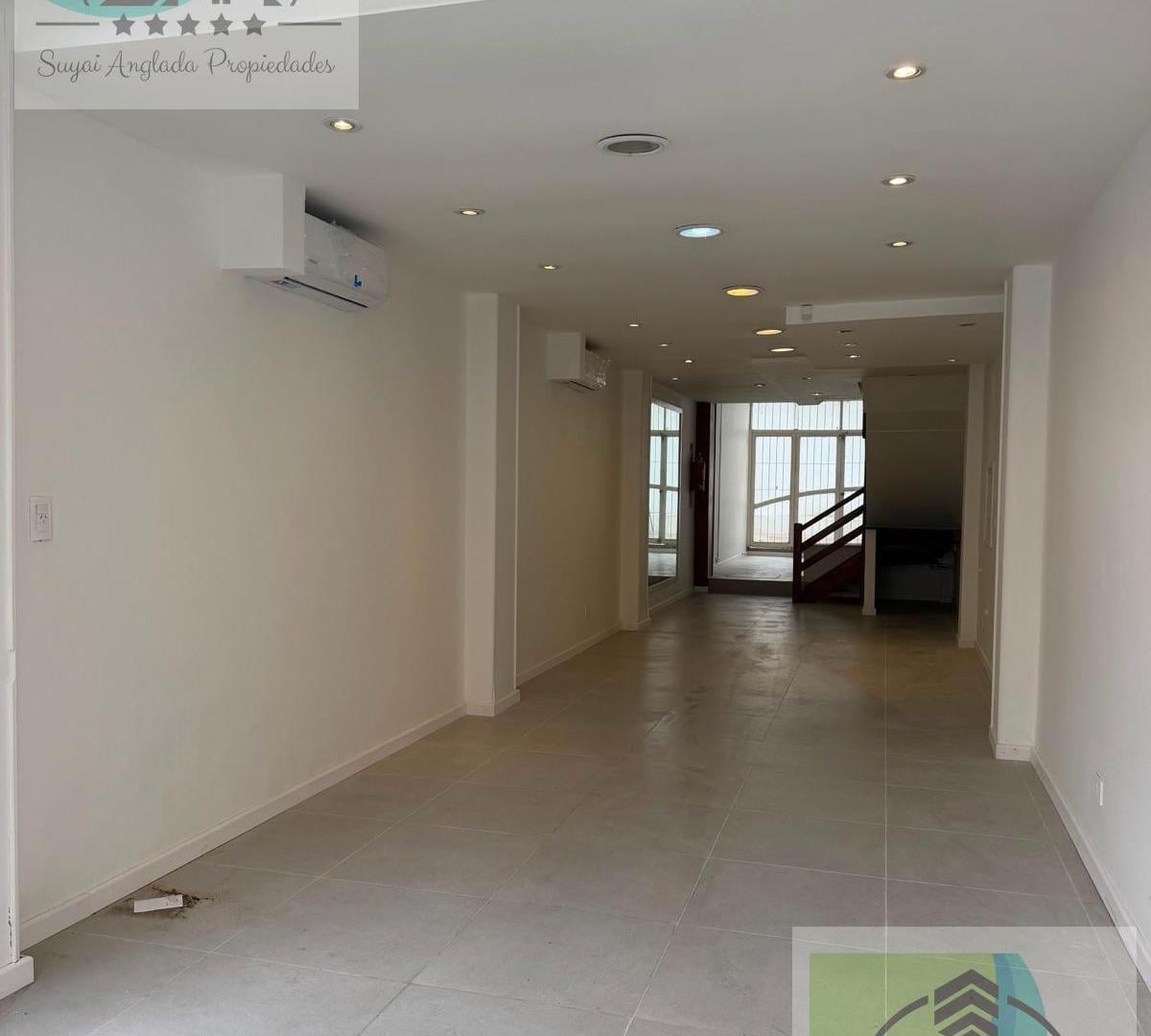 Foto de VENTA O ALQUILER DE LOCAL COMERCIAL - CENTRO, imagen 2