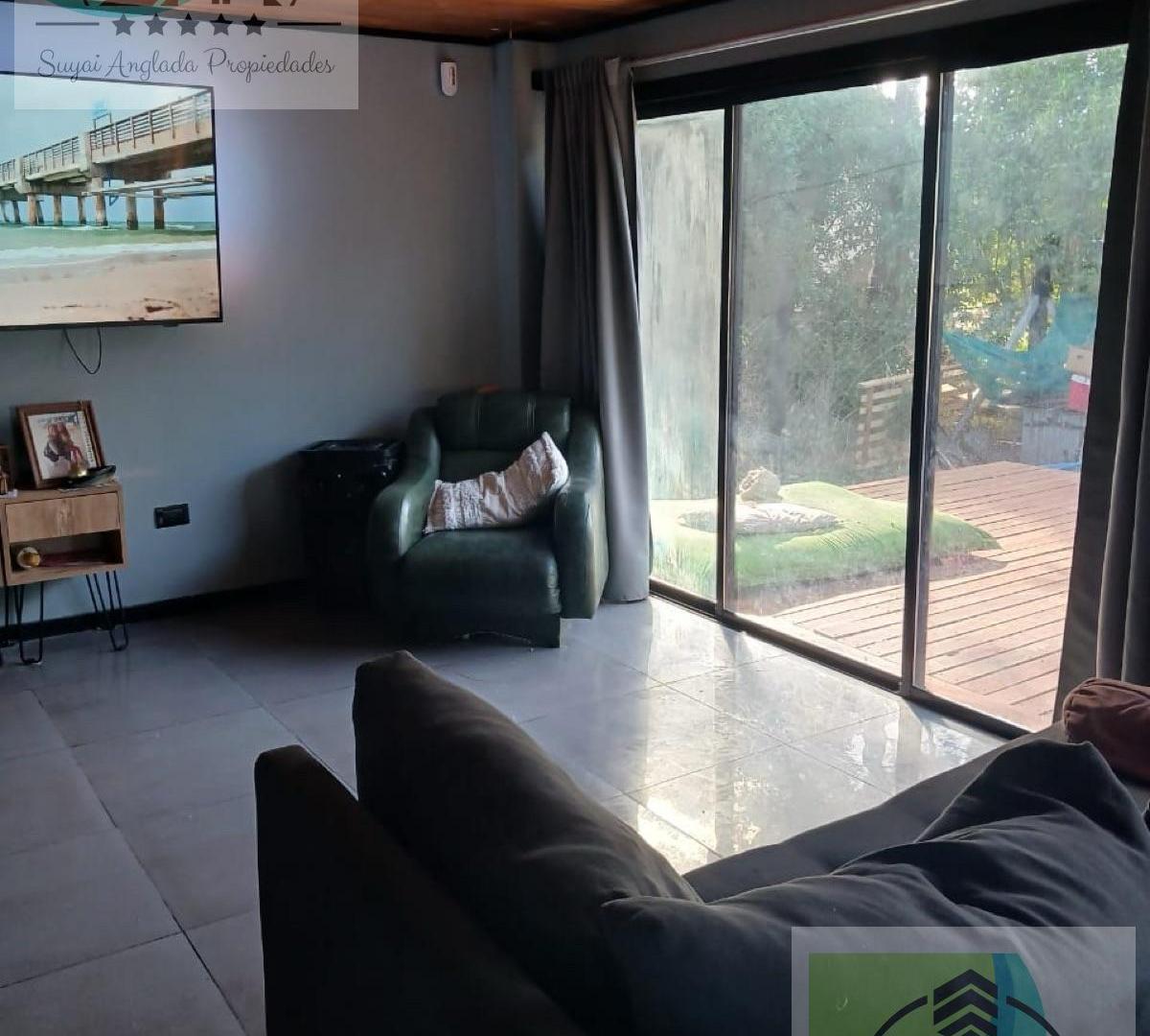 Foto de VENTA GRAN CASA 4 AMBIENTES CON PILETA MODERNA, imagen 2