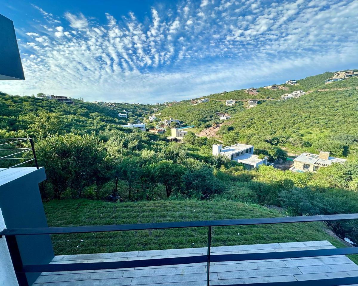 Casa en Venta en La Deseada con Vista 4