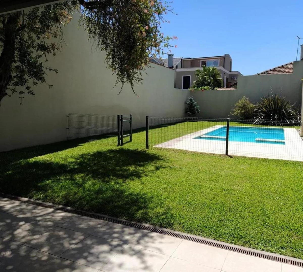 Moderna Casa en Acassuso Una Casa Diferente, Funcional y Exc 1