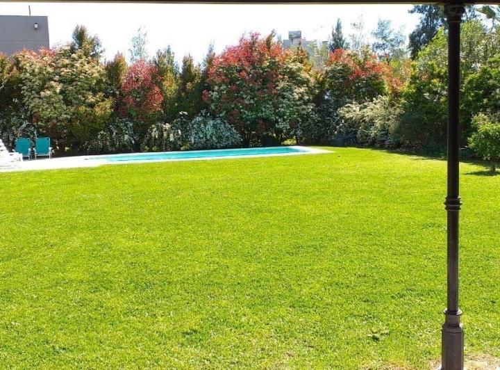 Casa  en Alquiler en Santa Teresa, Villanueva, Tigre 2