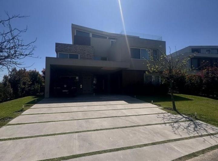Casa  en Alq. Temporario en Cabos del Lago, Nordelta, Tigre 1