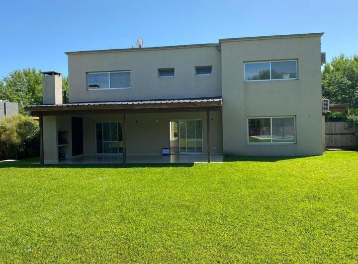 Casa  en Alquiler en Santa Catalina, Villanueva, Tigre 2