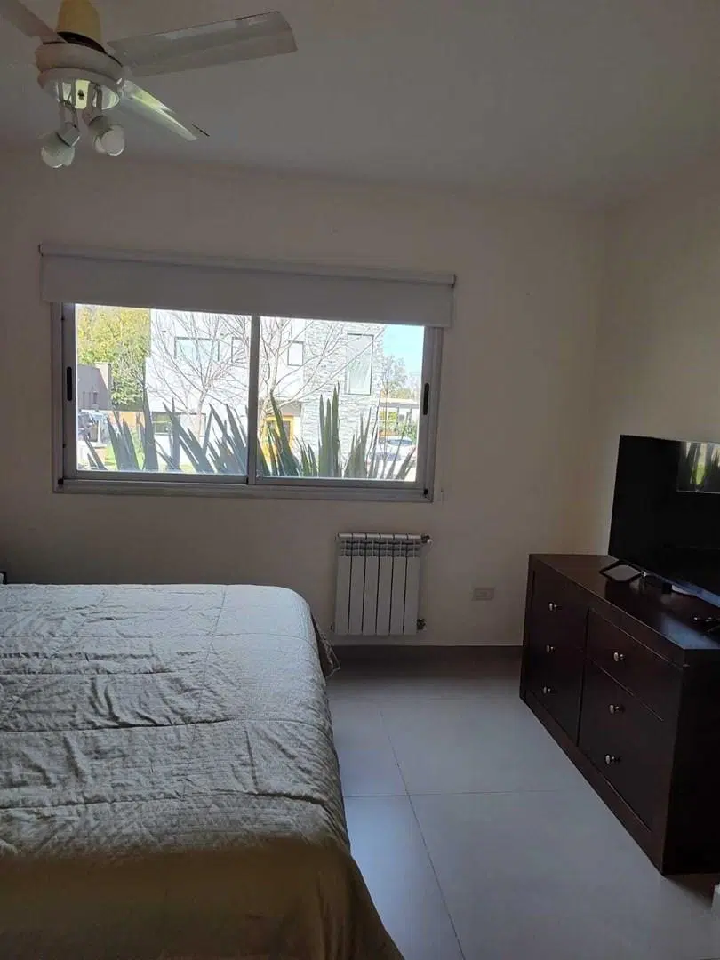 Casa Chalet  en Venta en Santa Elena, Pilar del Este, Pilar 5