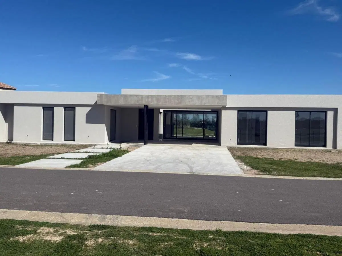 Casa Chalet  en Venta en El Naudir, Escobar, G.B.A. Zona Norte 2