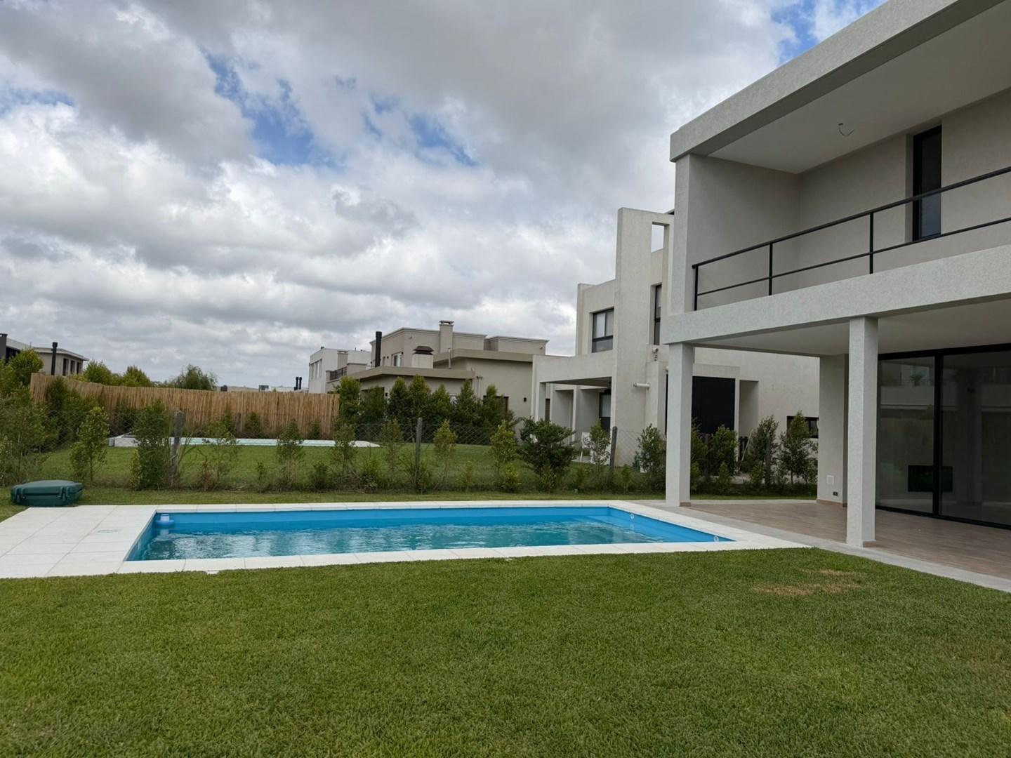 Casa Chalet en Venta en Carpinchos, Nordelta, Tigre