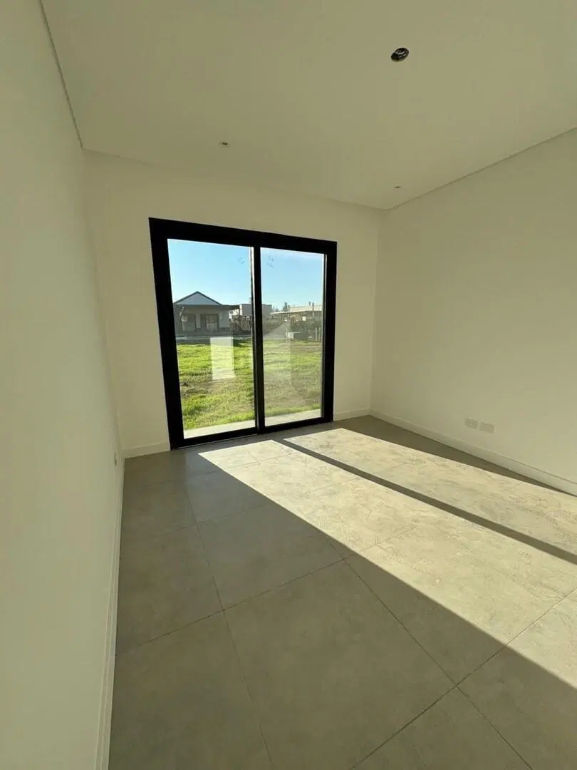 Casa Chalet  en Venta en Santa Clara, Manzanares, Pilar 5