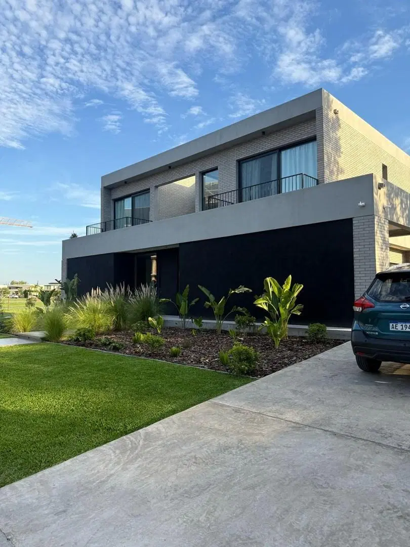 Casa  en Venta en Albanueva, Rincón de Milberg, Tigre 2
