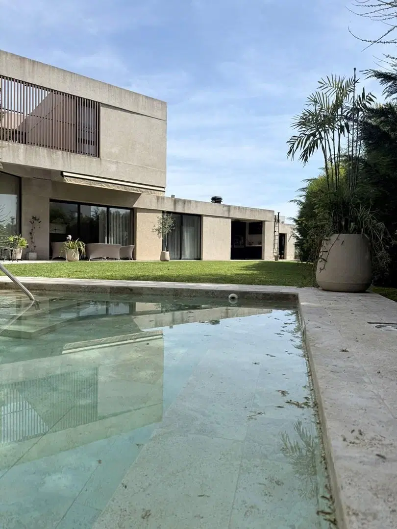 Casa  en Alquiler en Las Golondrinas, Guillermo Enrique Hudson, Berazategui 8