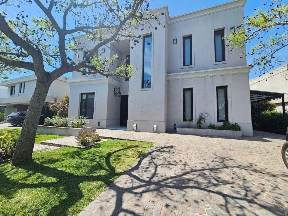 Casa  en Venta en Los Lagos, Nordelta, Tigre 4