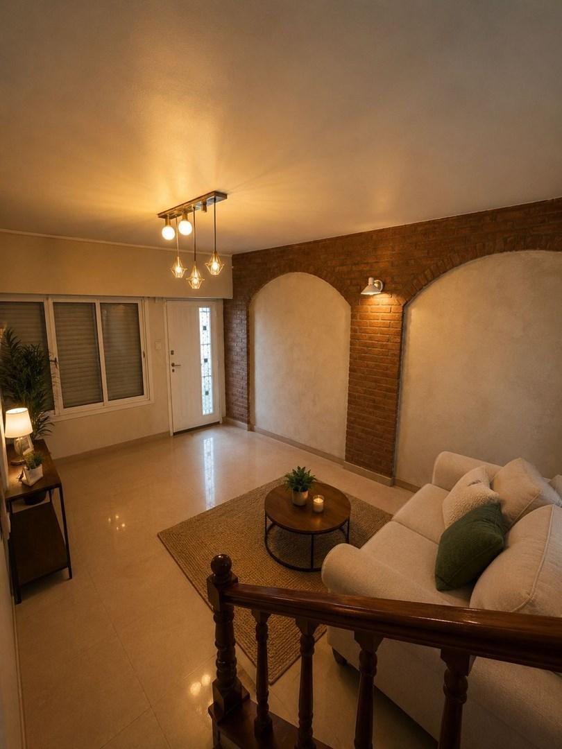 Foto de Departamento PH en Venta en Villa Sarmiento, Morón, G.B.A. Zona Oeste, imagen 2