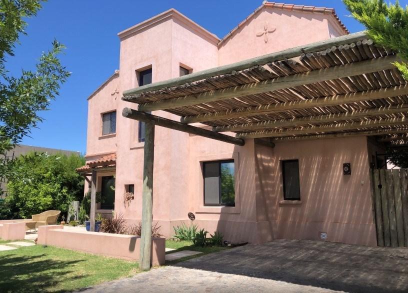 Foto de Casa en Alquiler en Santa Teresa, Villanueva, Tigre, imagen 1