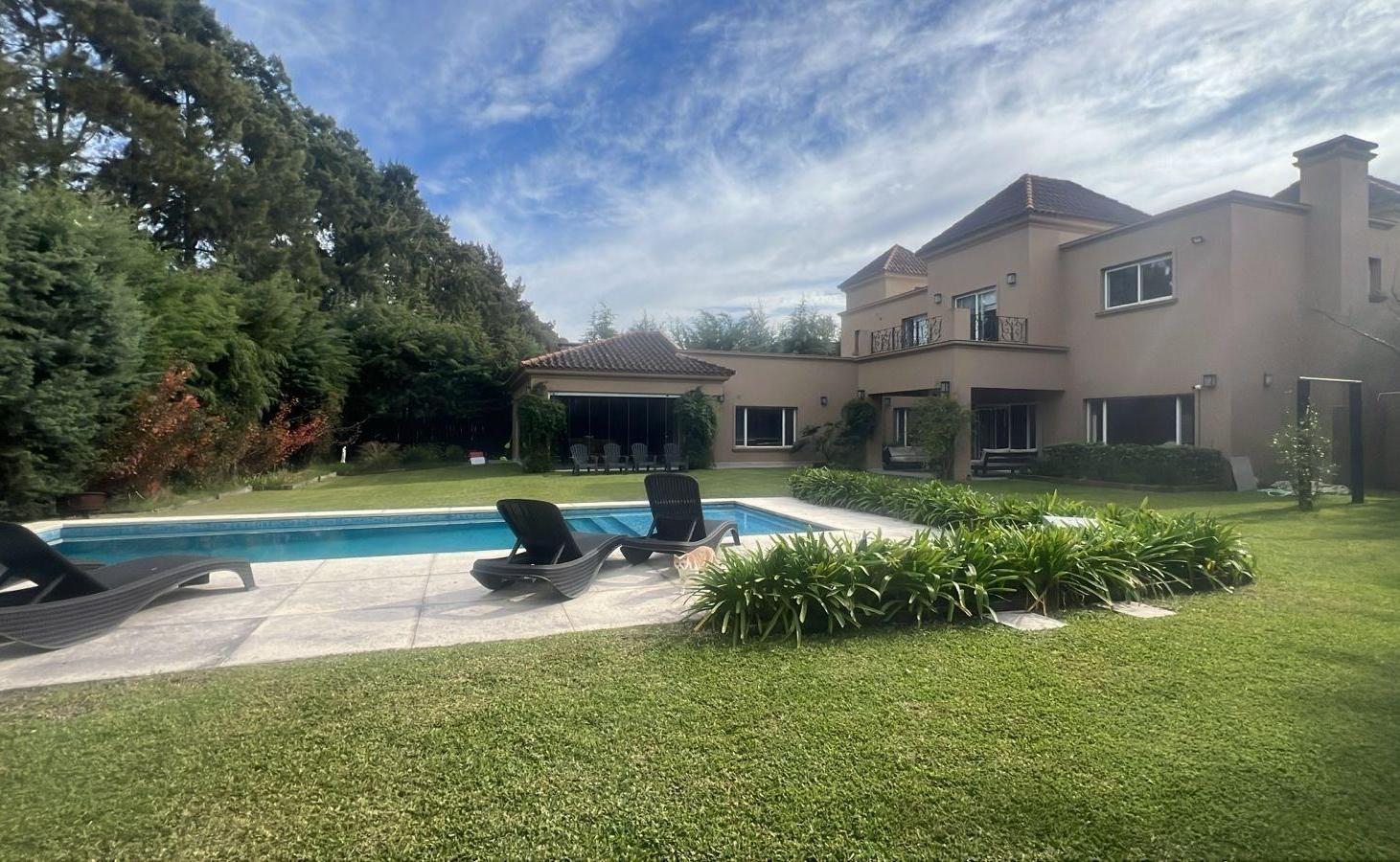 Foto de Casa en Venta en Altamira, Rincón de Milberg, Tigre, imagen 1
