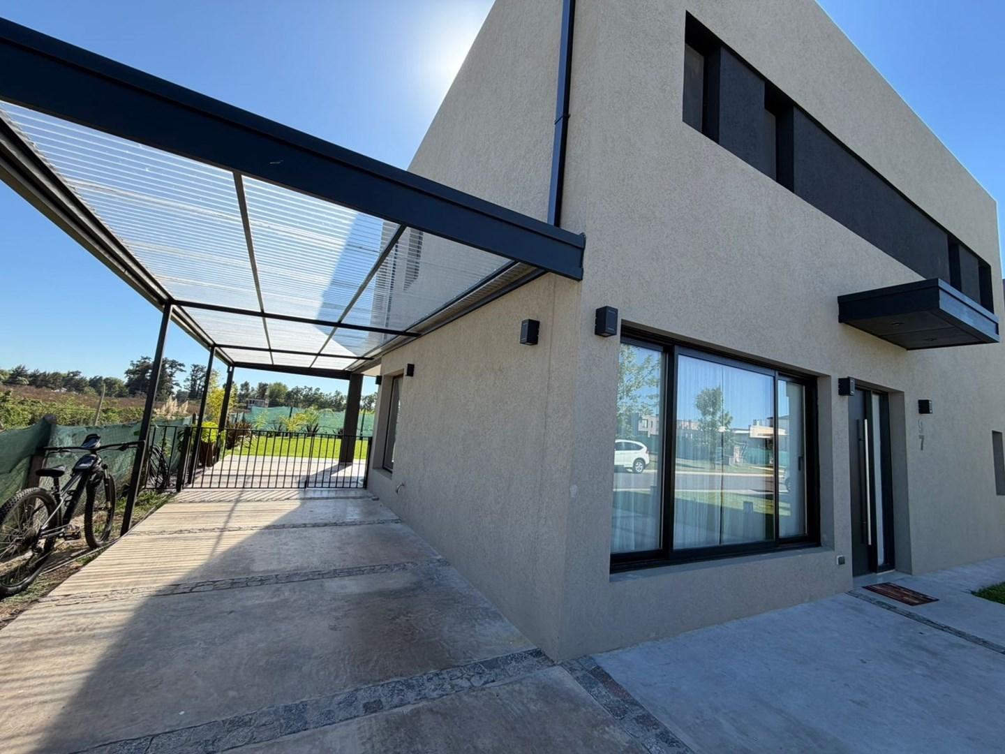Foto de Casa en Venta en Vila Marina II, Villanueva, Tigre, imagen 1