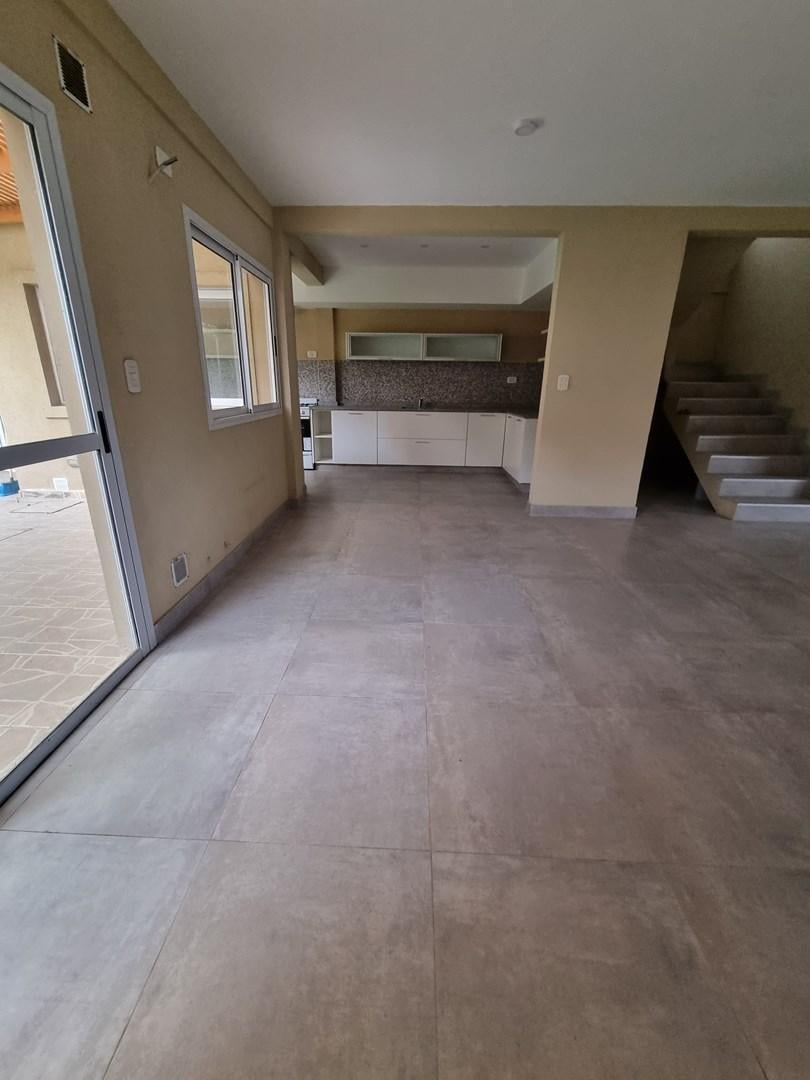 Foto de Casa Chalet en Venta en Rincón de Milberg, Tigre, G.B.A. Zona Norte, imagen 1