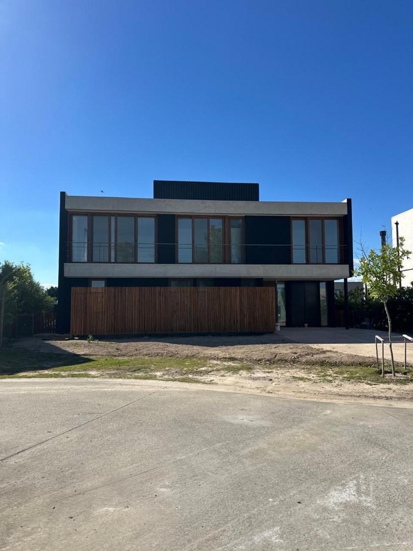 Foto de Casa en Venta en Laguna Grande, Villanueva, Tigre, imagen 2