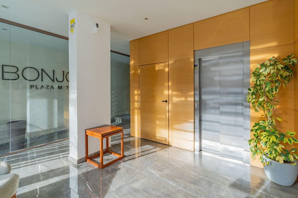 Foto de Departamento 3 ambientes en venta c/ cochera doble en Plaza Mitre, imagen 3
