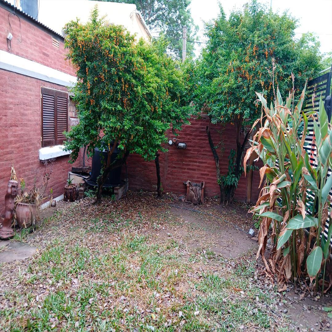 Casa de 2 Dorm. - B° 300 Viviendas 2