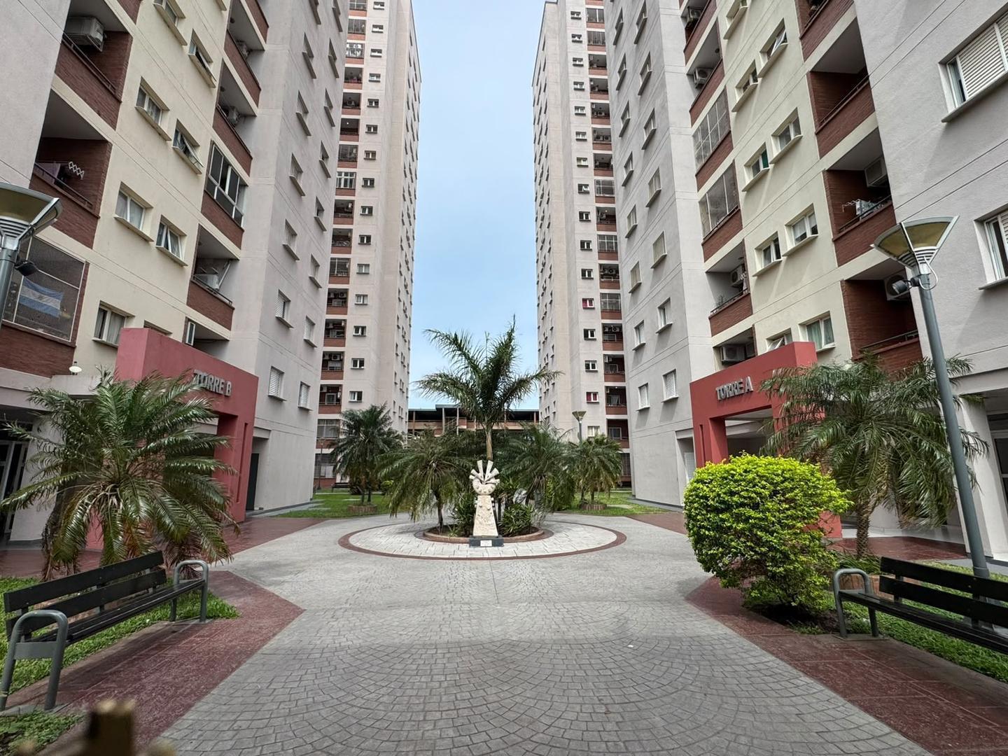 Foto de DEPARTAMENTO 2 DORMITORIOS - TORRES SARMIENTO, imagen 1