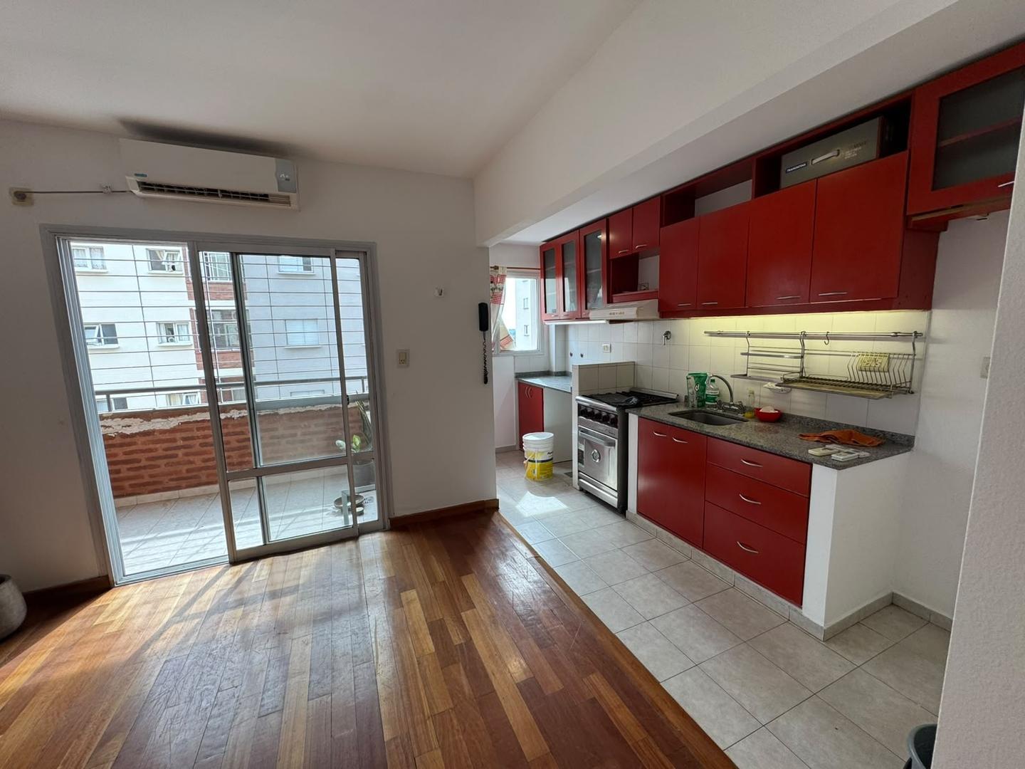 Foto de DEPARTAMENTO 2 DORMITORIOS - TORRES SARMIENTO, imagen 3