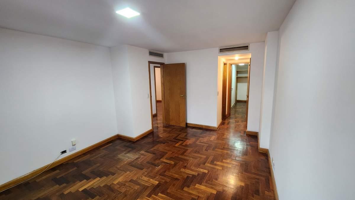 Venta Semipiso 3 Dorm. Sobre Yrigoyen Escritura Seguridad Categoria 3