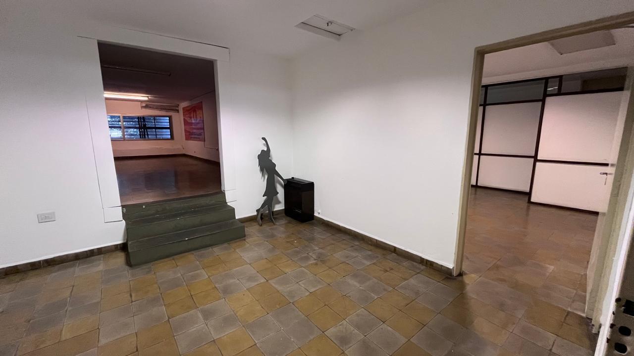 Foto de LOCAL con OFICINAS y DEPÓSITO, muy FÁCIL ACCESO - General PAz, imagen 5