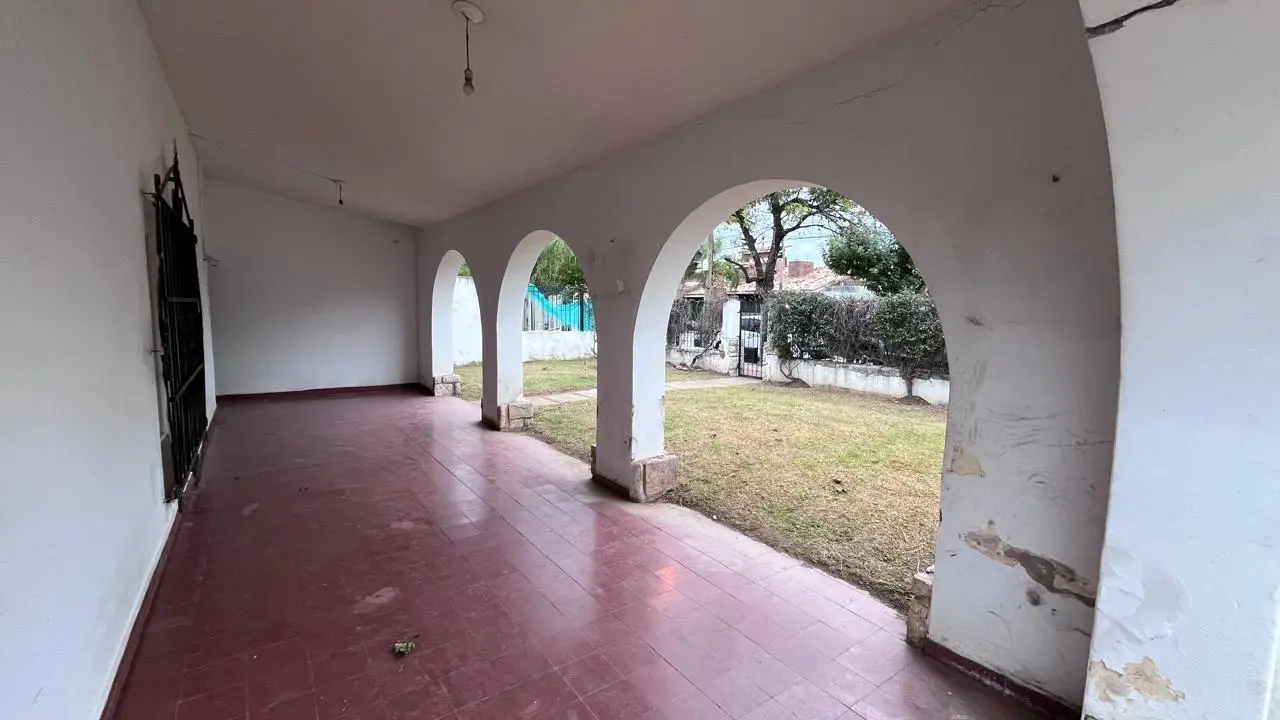 ALQUILER Tejeda 4133 CASONA ANTIGUA USO COMERCIAL gastronomico coworking oficinas indumentaria etc 5