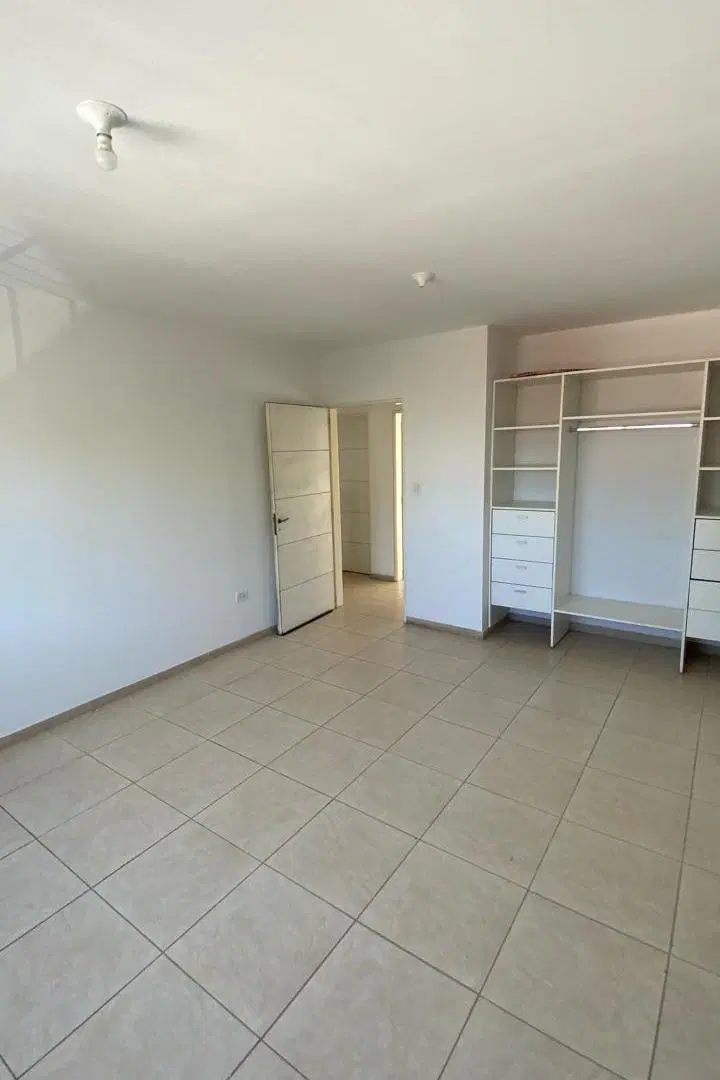 VENTA OPORTUNIDAD DE INVERSIÓN COMPLEJO DE 3 DÚPLEX CON EXCELENTE RENTA 5