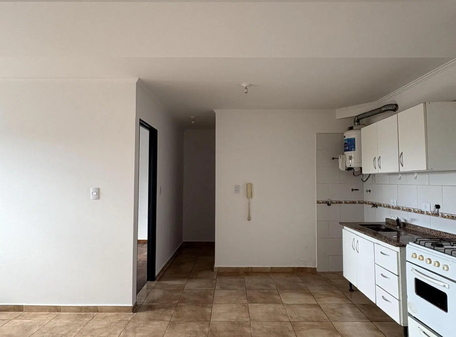 ALQUILER Depto Un Dormitorio Centro piso alto 2