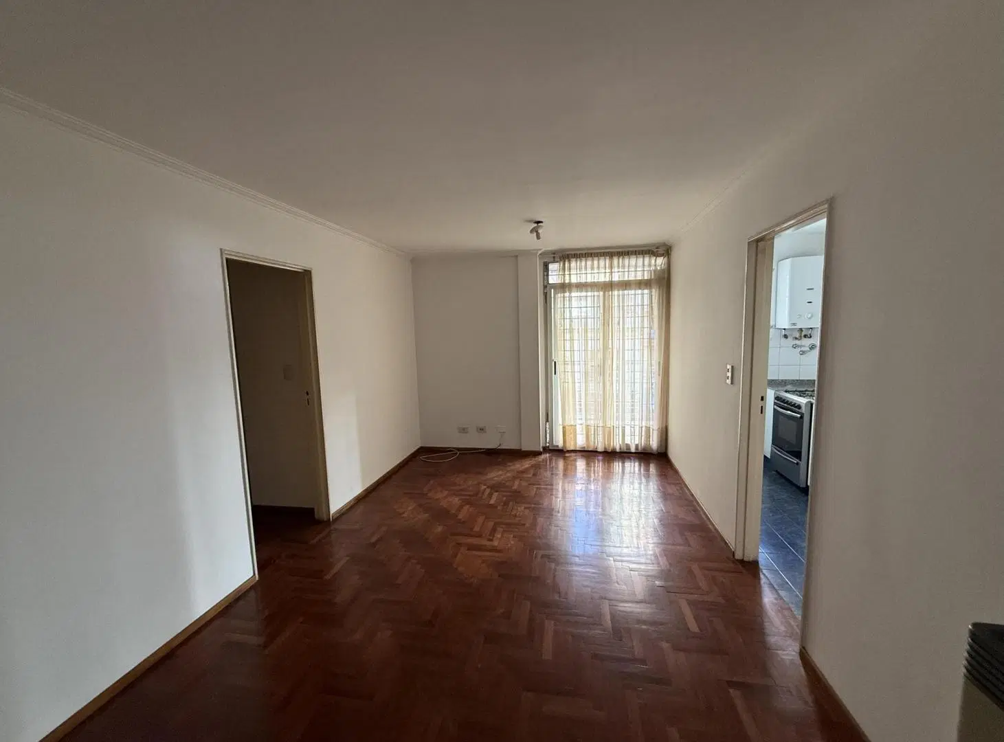 ALQUILER Deparamento 2 dormitorios Nueva Cordoba con balcon 2