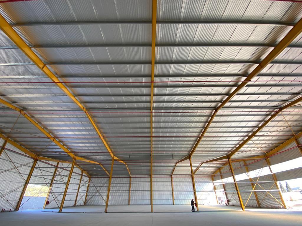 Foto de INTERFÁBRICAS Nave 1.000 a 2.000 m2 OFICINAS cRED seg 24hs IMPECABLE, imagen 4