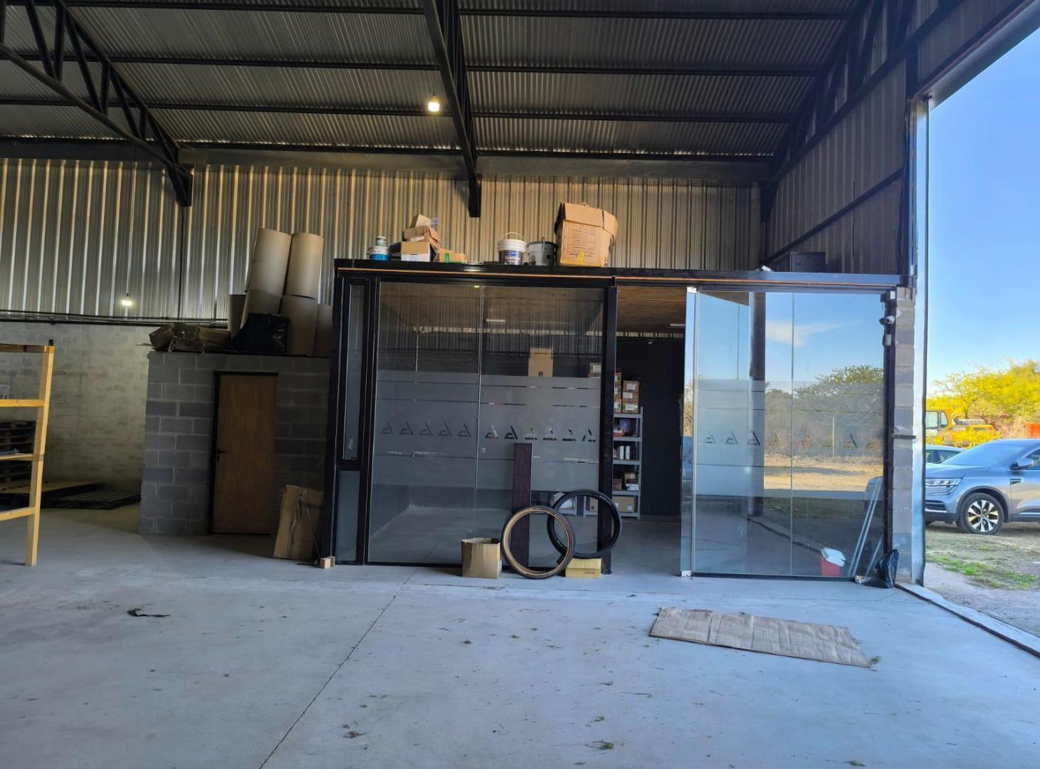Foto de ALQUILER depósito 750 m2 PARQUE LOGÍSTICO MENDIOLAZA, imagen 4