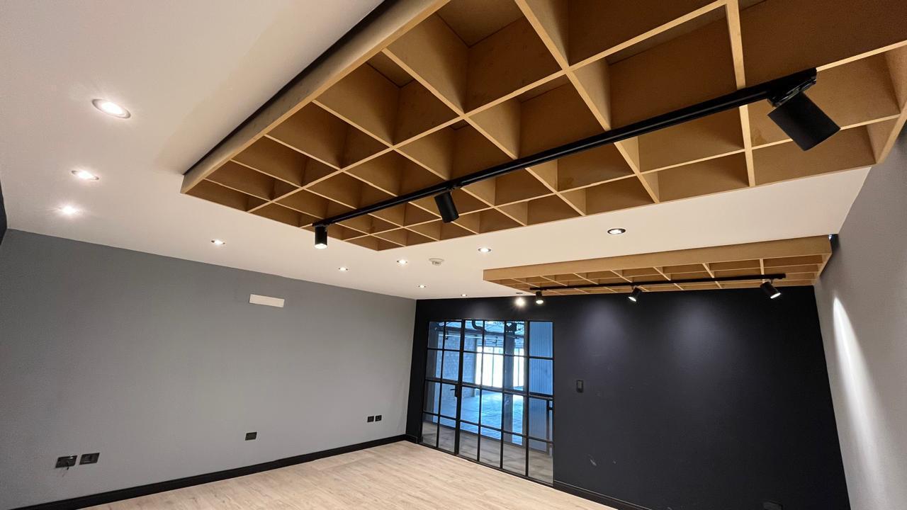Foto de ALQUILER Importante DEPÓSITO con SHOWROOM sobre Circunvalación SUR, imagen 5