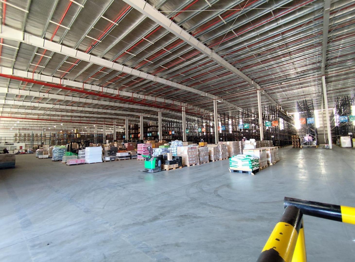Foto de ALQUILER DEPÓSITO NAVE LOGÍSTICA AAA - SEGURIDAD 24hs, imagen 3