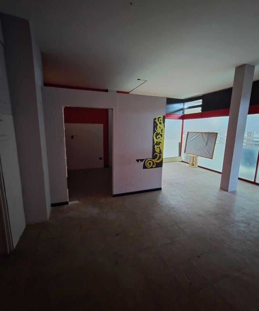 Foto de LOCAL COMERCIAL EN ALQUILER – GALERÍA COMERCIAL FLORES - Le Boulevard, imagen 2