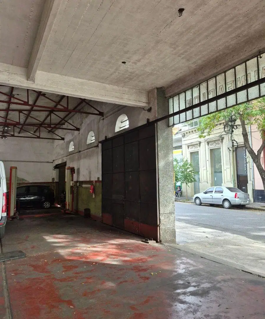 TALLER / GALPÓN EN VENTA – EXCELENTE OPORTUNIDAD EN CONSTITUCIÓN 4