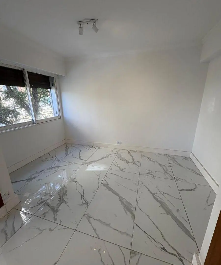 ¡VENDO! Departamento 3 dormitorios con cochera exclusiva - Esqiú 185 5