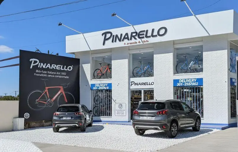 345m2 sobre Av Recta Martinolli a mts Cerro y Sanat Allende 1