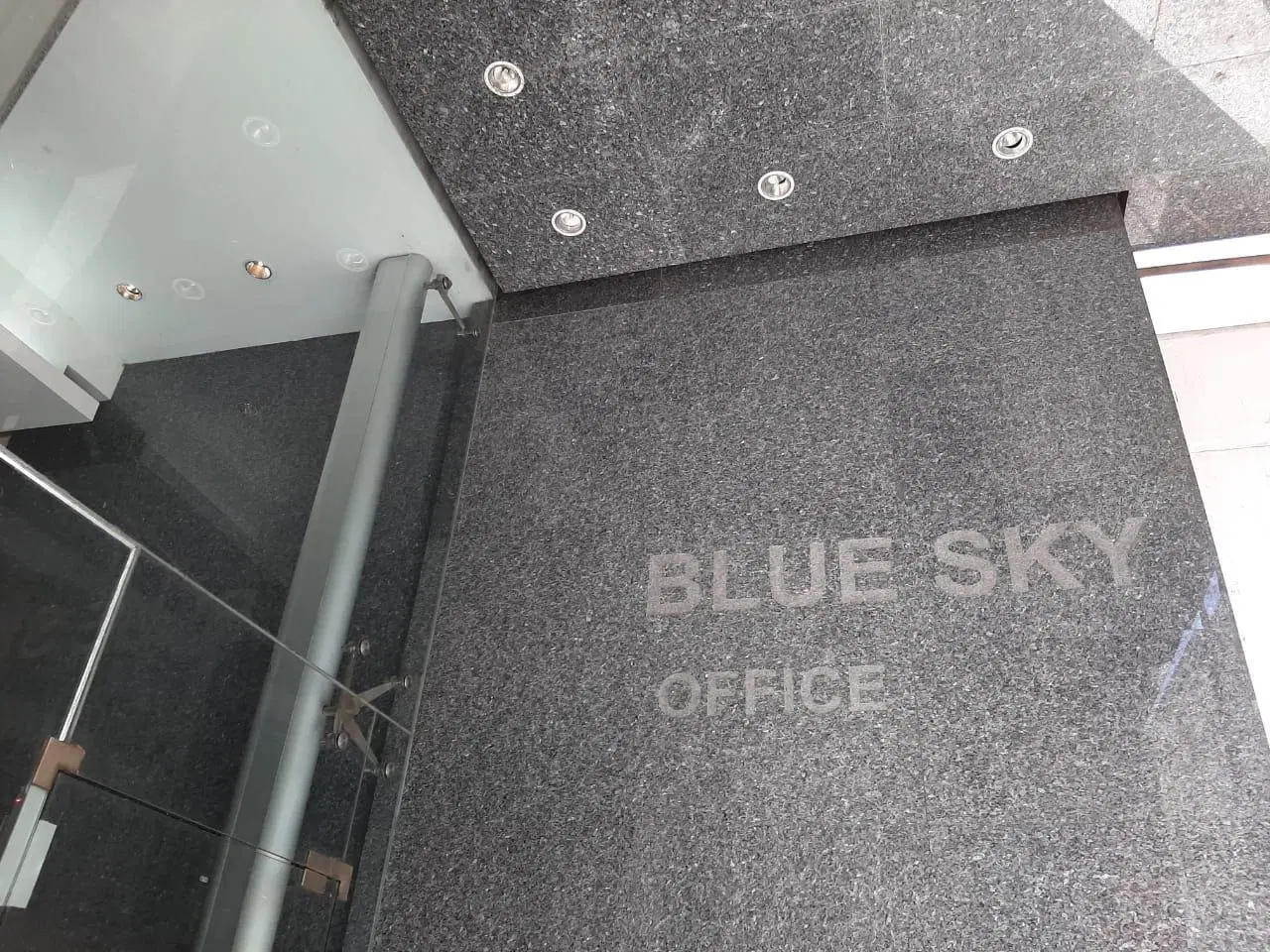 Oficina Moderna AAA con Terraza propia exclusiva 4