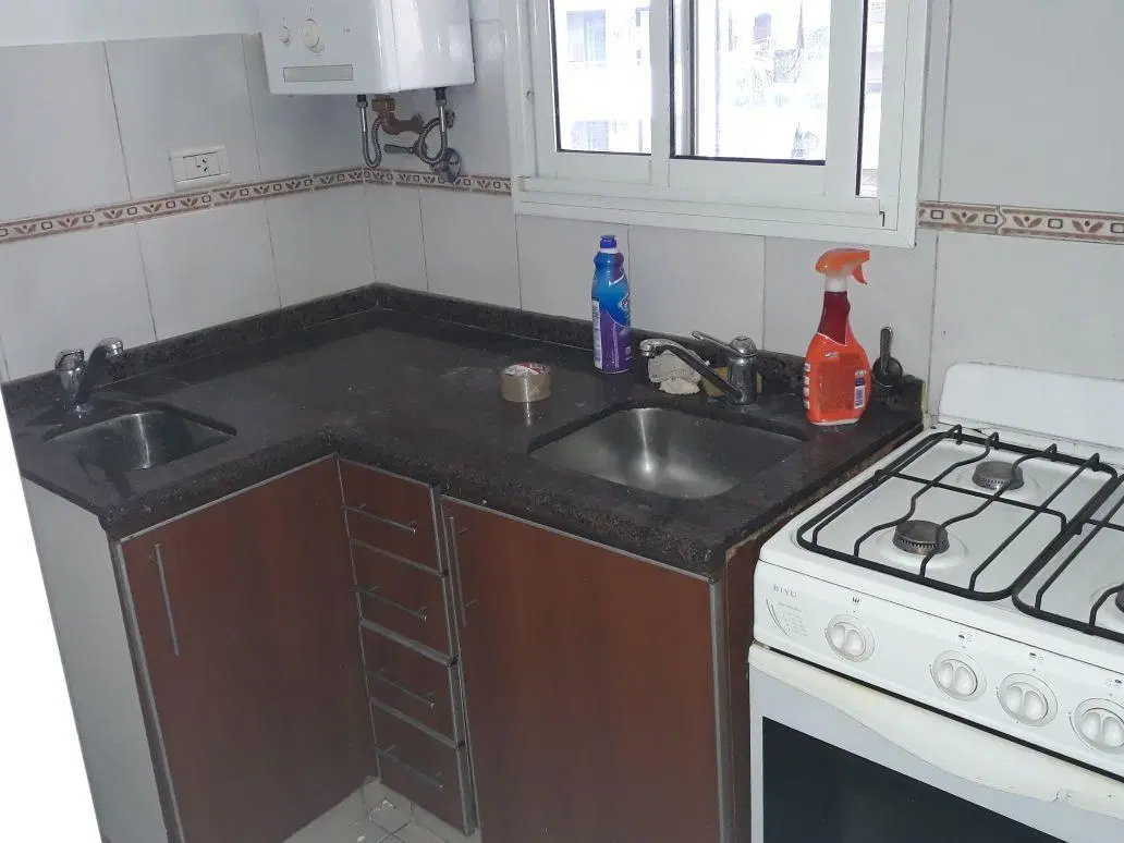 Excelente ubicación transitada, segura y comercial 3