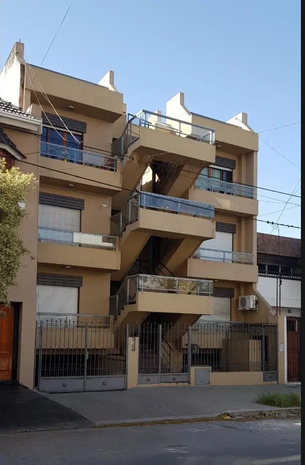 La mejor ubicación de Cofico y con cochera incluída 2