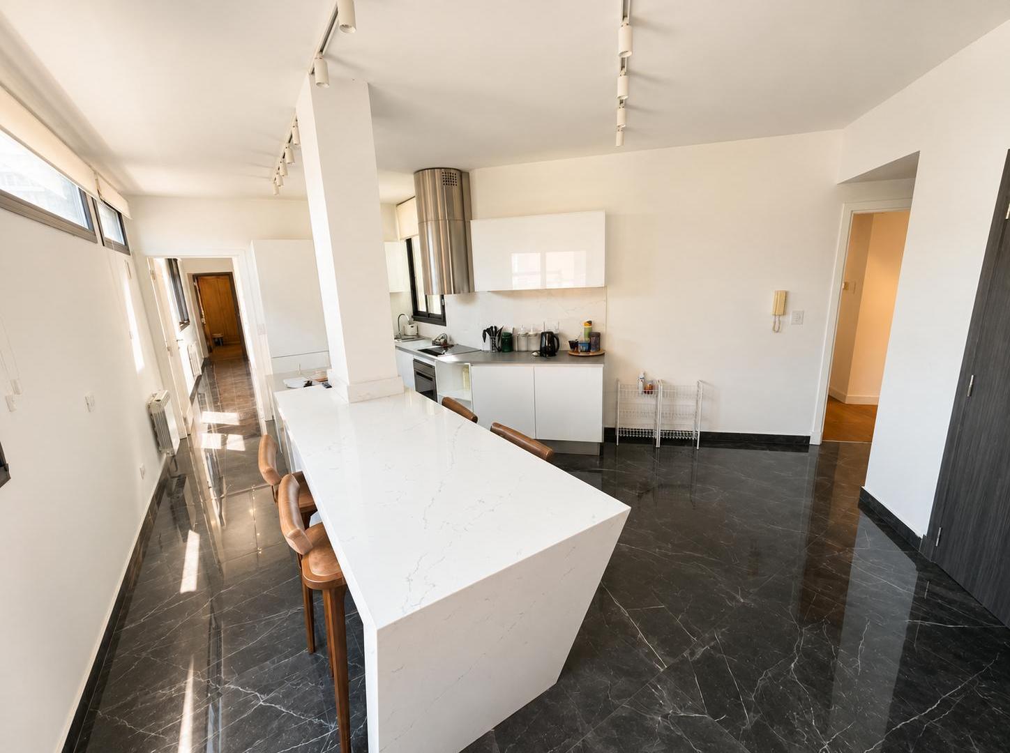 Foto de Penthouse de categoría 220m2 último piso, imagen 2