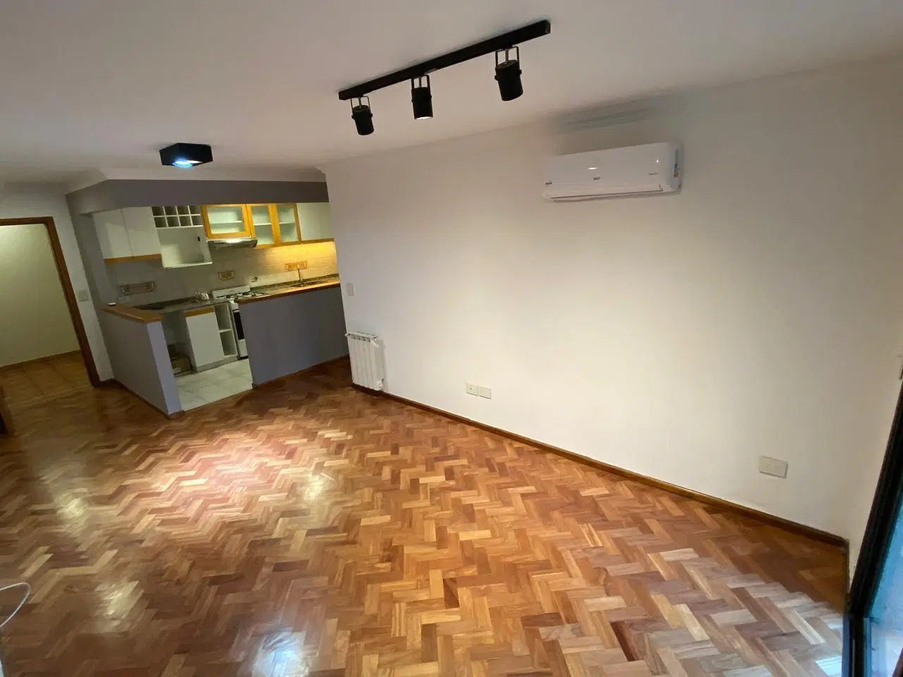 Alta categoría cochera, gym, pile y quincho 4