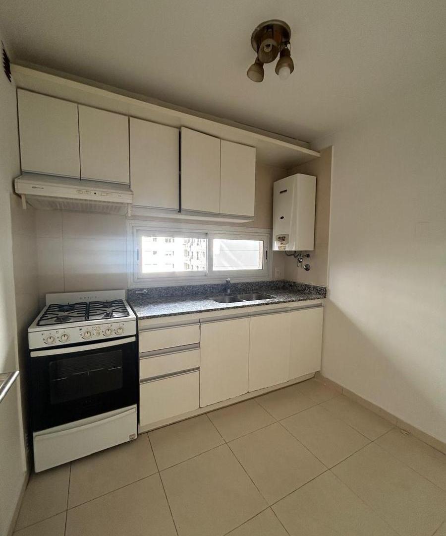 Foto de Amenities, piso alto con amplio balcón y luminosidad, imagen 4
